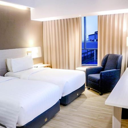 Harper Palembang By Aston Hotel Eksteriør billede