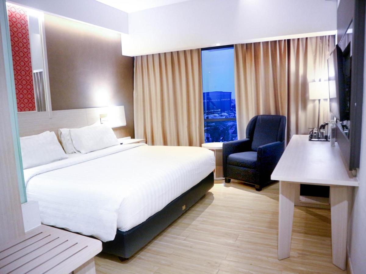 Harper Palembang By Aston Hotel Eksteriør billede