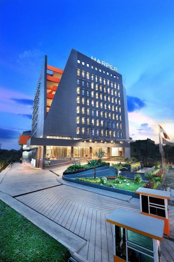 Harper Palembang By Aston Hotel Eksteriør billede